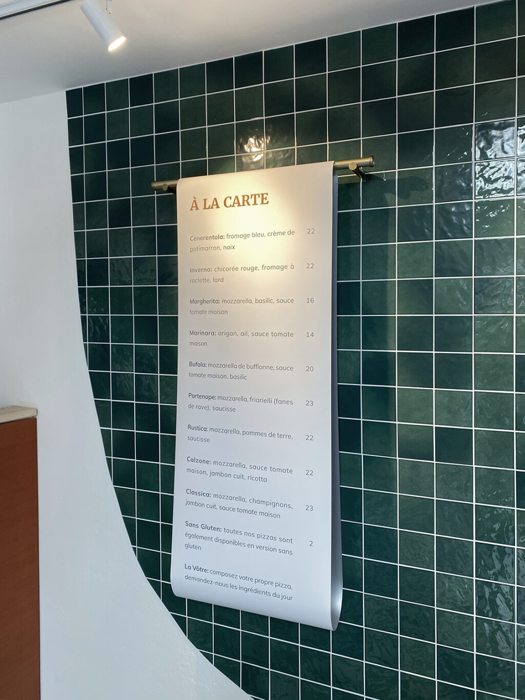 Transformation d'une pizzeria à Lausanne. Architecture et scénographie intérieure par BARAKI.